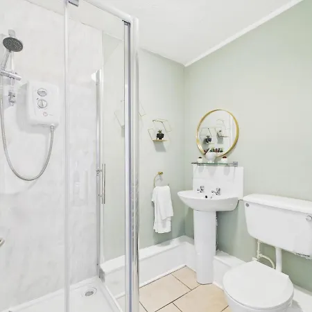 Apartment - Sleeps 4 - Cosy